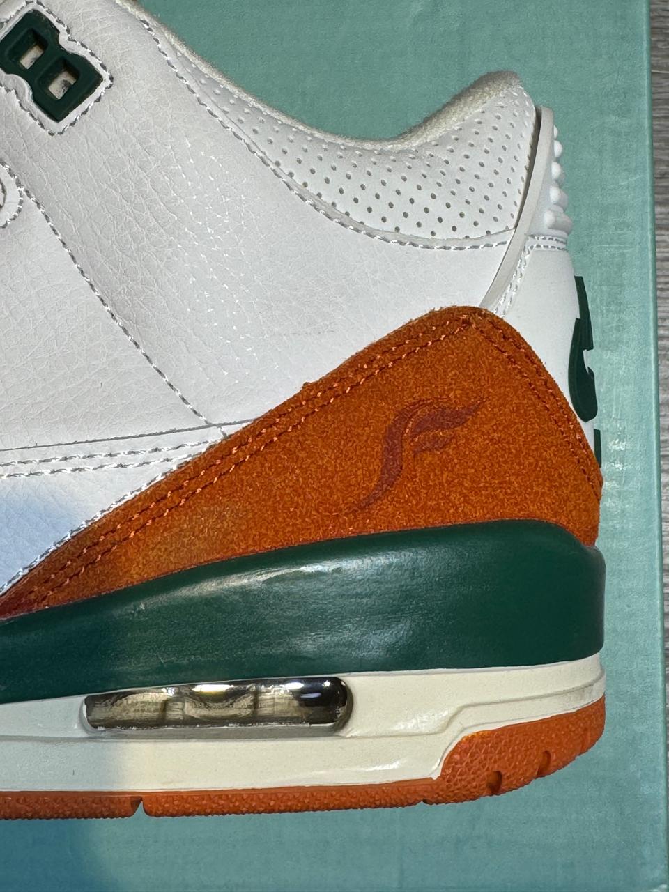 Air Jordan 3 Miami