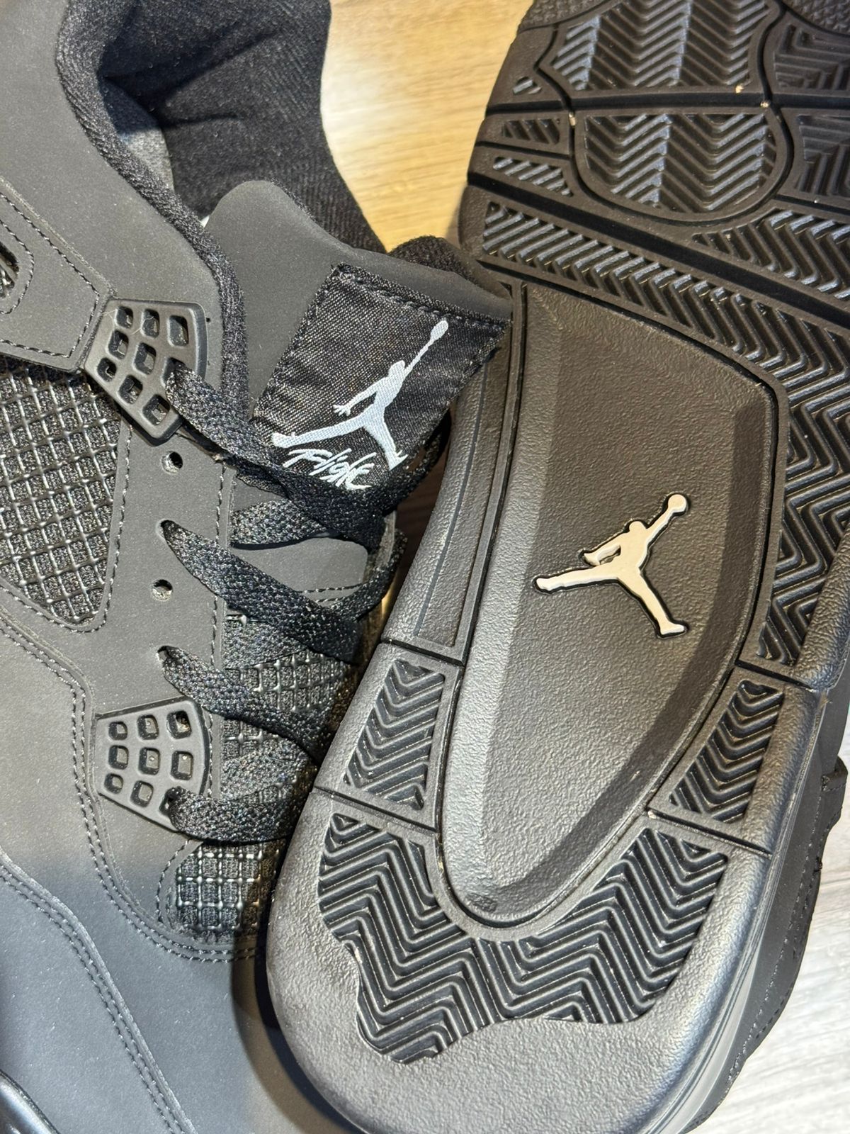 Air Jordan 4 Black Cat