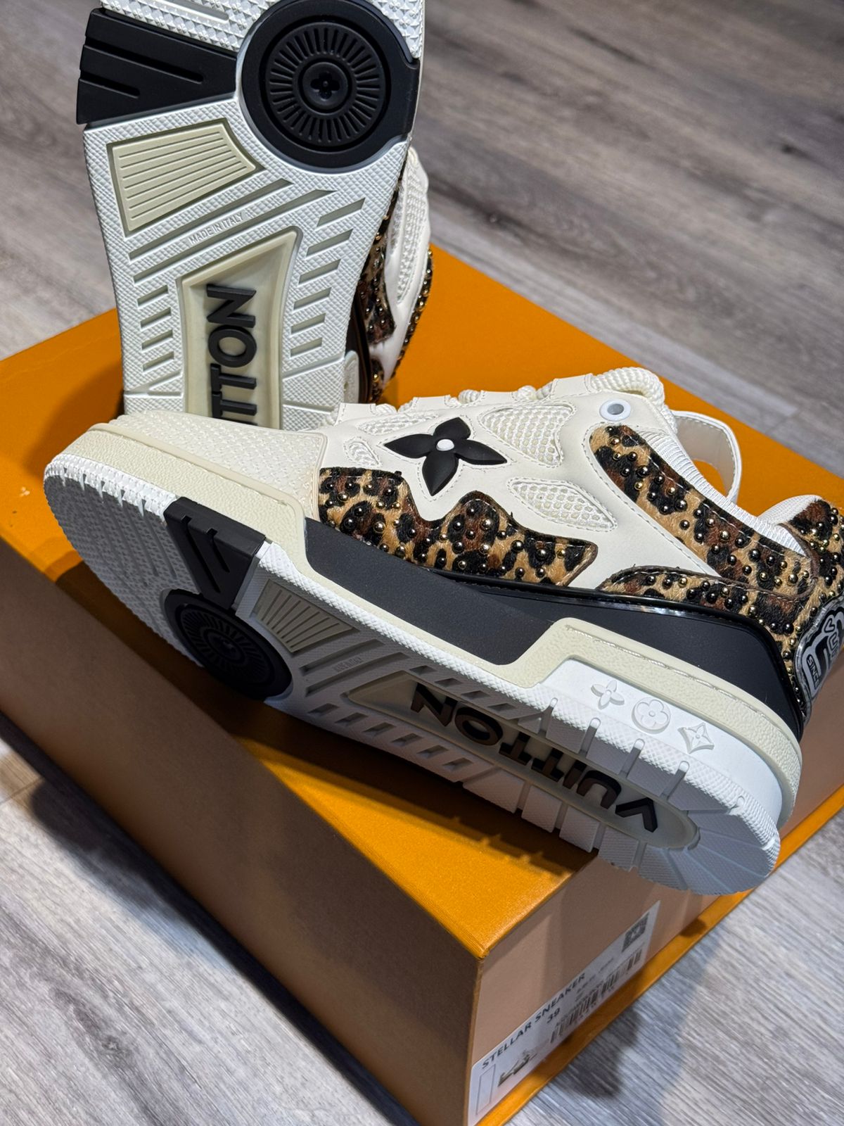 Louis Vuitton Trainer Blanco Leopardo