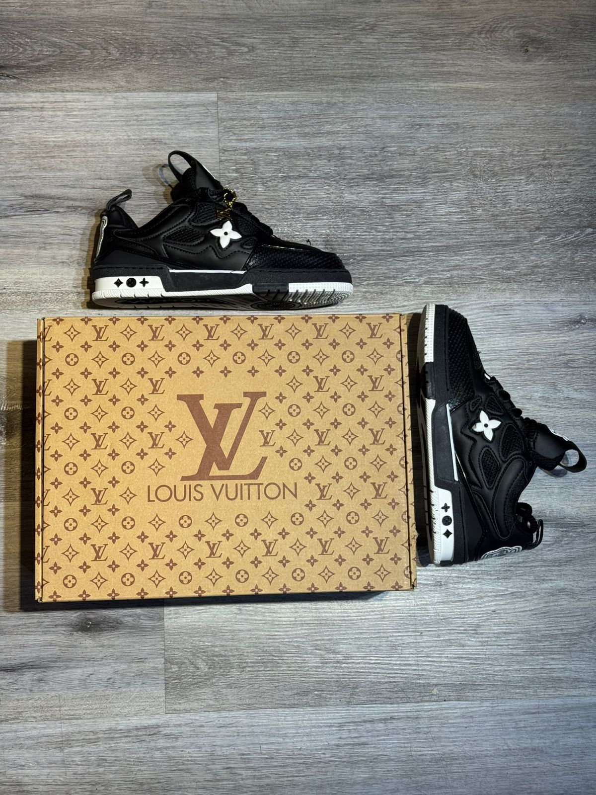 Louis Vuitton Trainer Negro