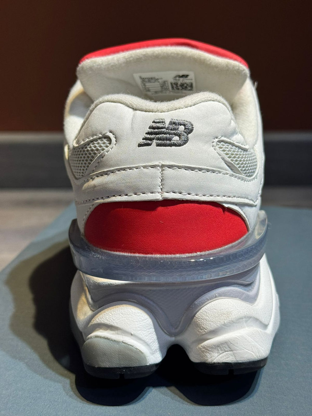 New Balance 9060 Blanco Rojo