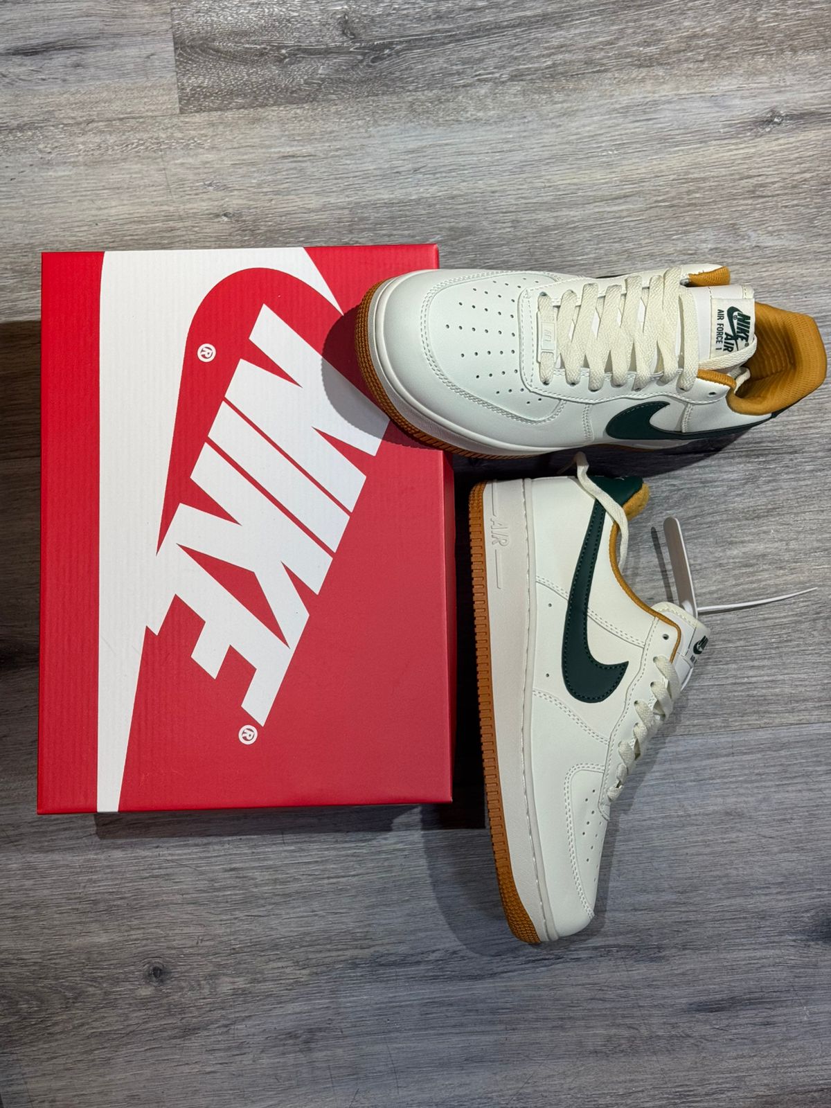 Nike Air Force 1 Blanco Verde Gum