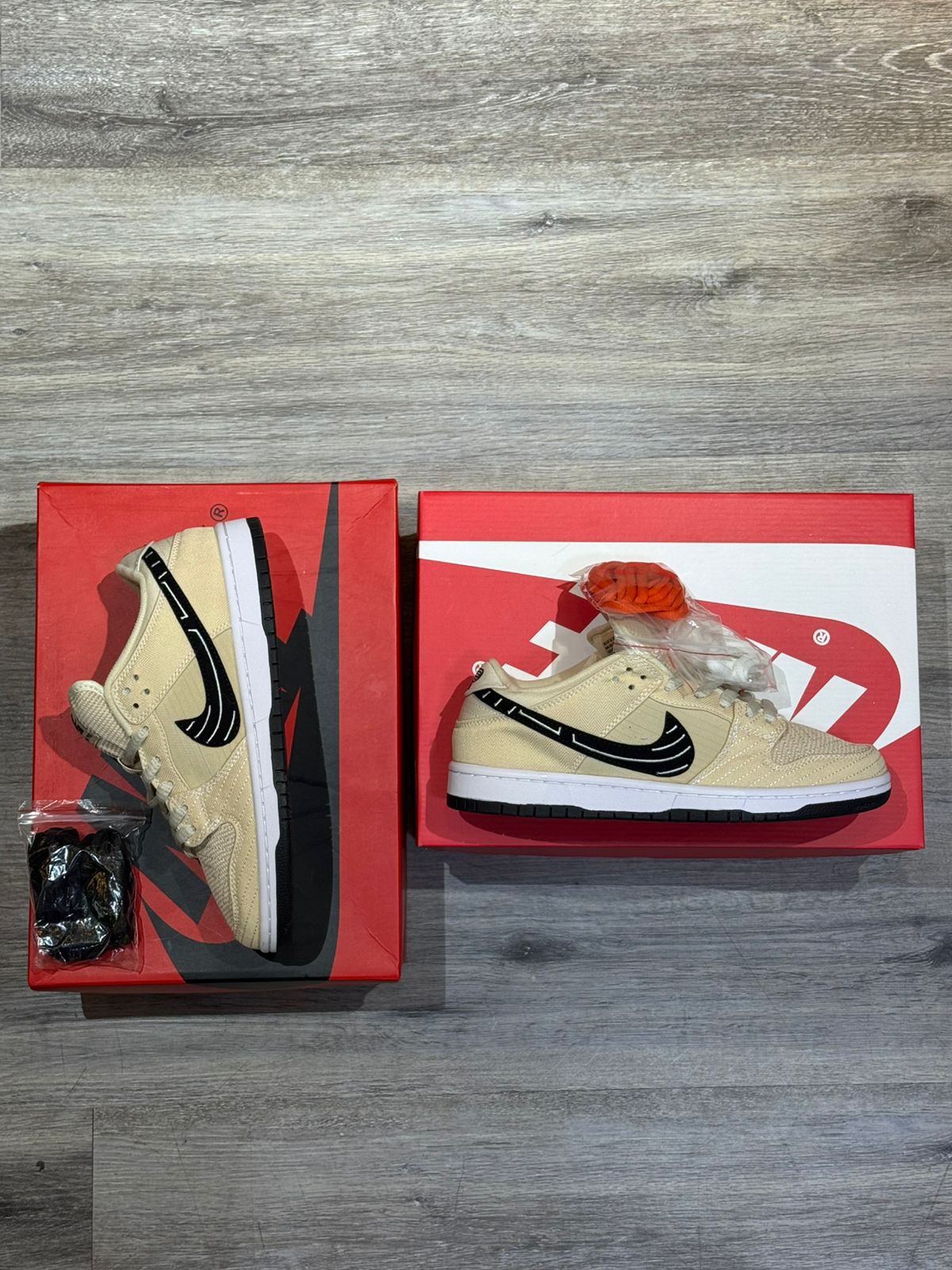 Nike Dunk Low Beige Negro