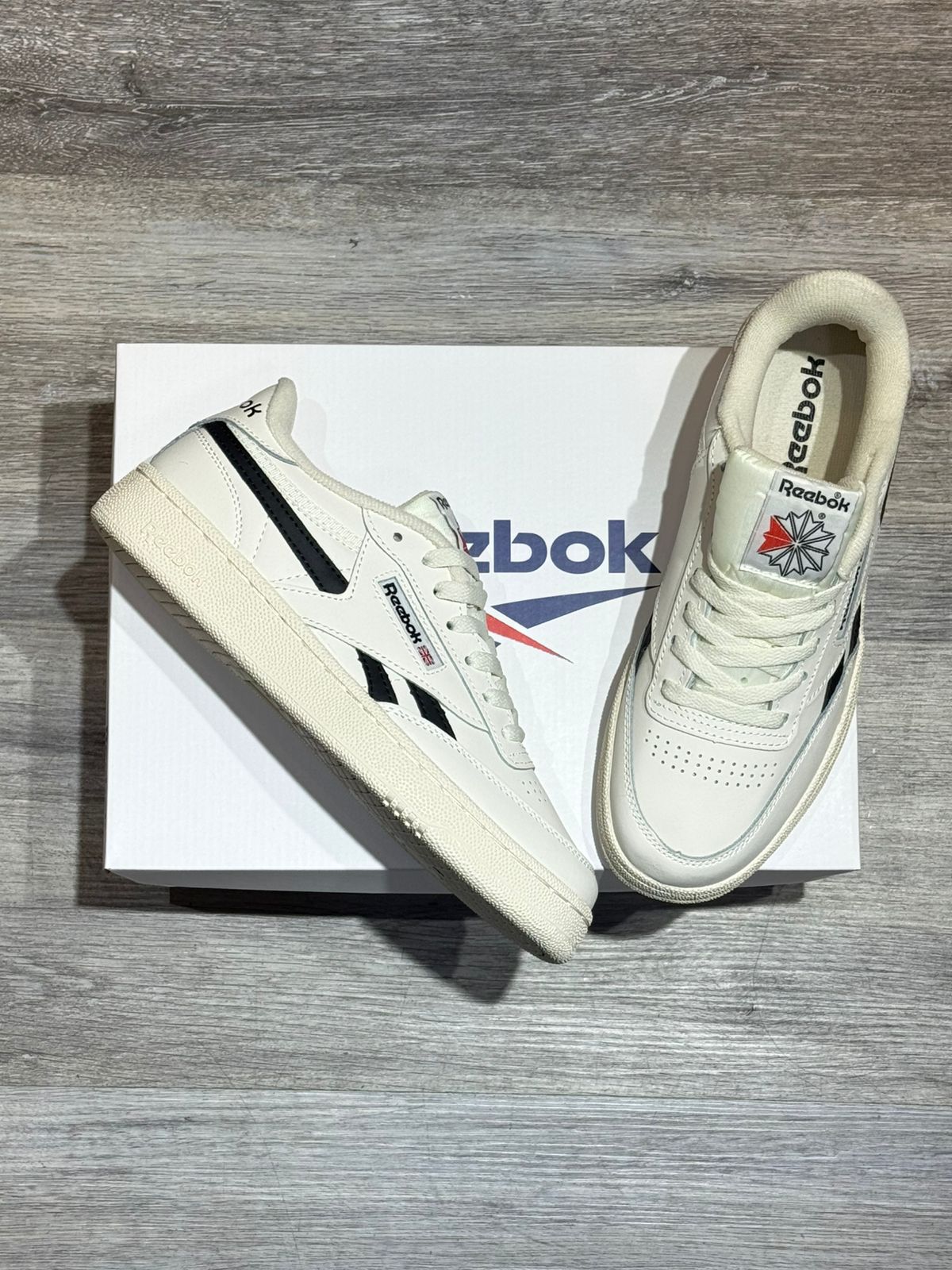 Reebok Classic Blanco Negro