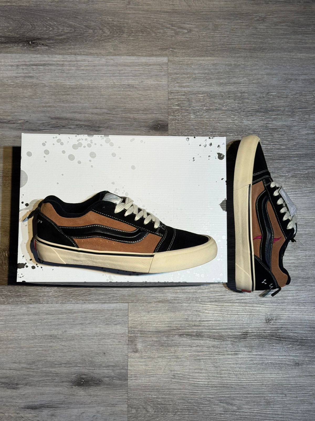 Vans Old Skool Negro Cafe REY LEON